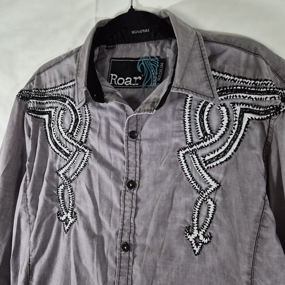 Y2k Roar Signature‎ Button Up Shirt Mens Medium Gray Graphic Embroidered Biker